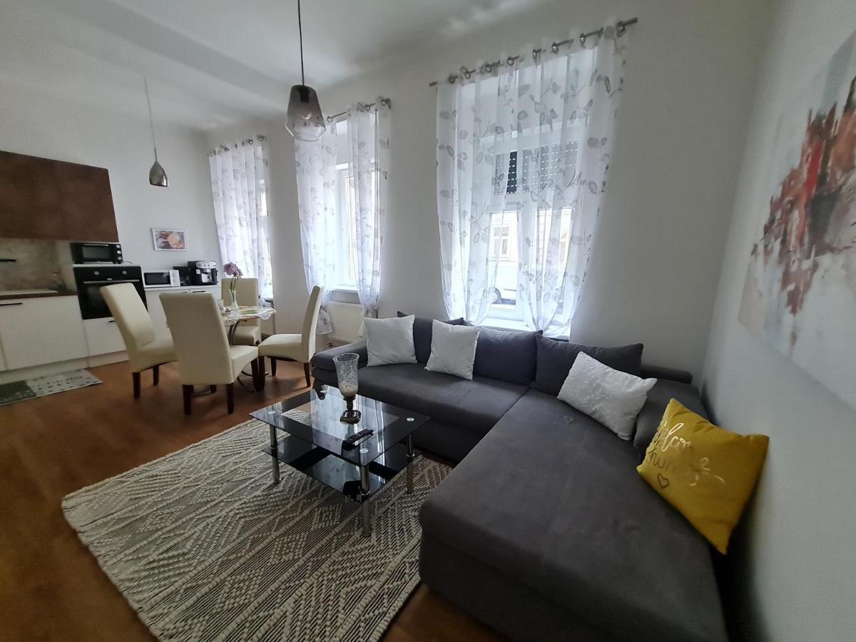 Apartmenthaus Gratzer กราซ ภายนอก รูปภาพ