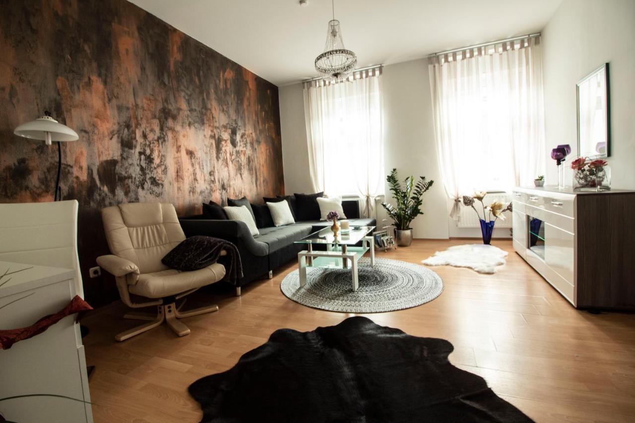Apartmenthaus Gratzer กราซ ภายนอก รูปภาพ